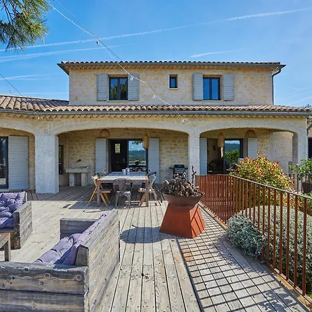 Holiday home Family House L'oasis
